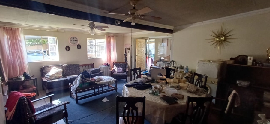 6 Bedroom Property for Sale in Freemanville North West